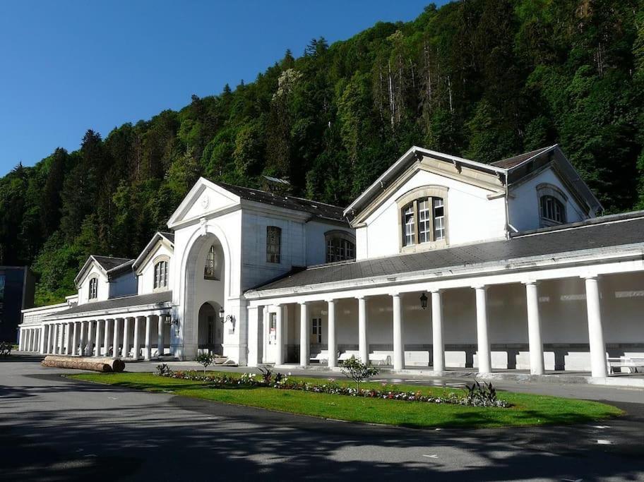 Charmant T3 A Bagnères-de-Luchon Kültér fotó